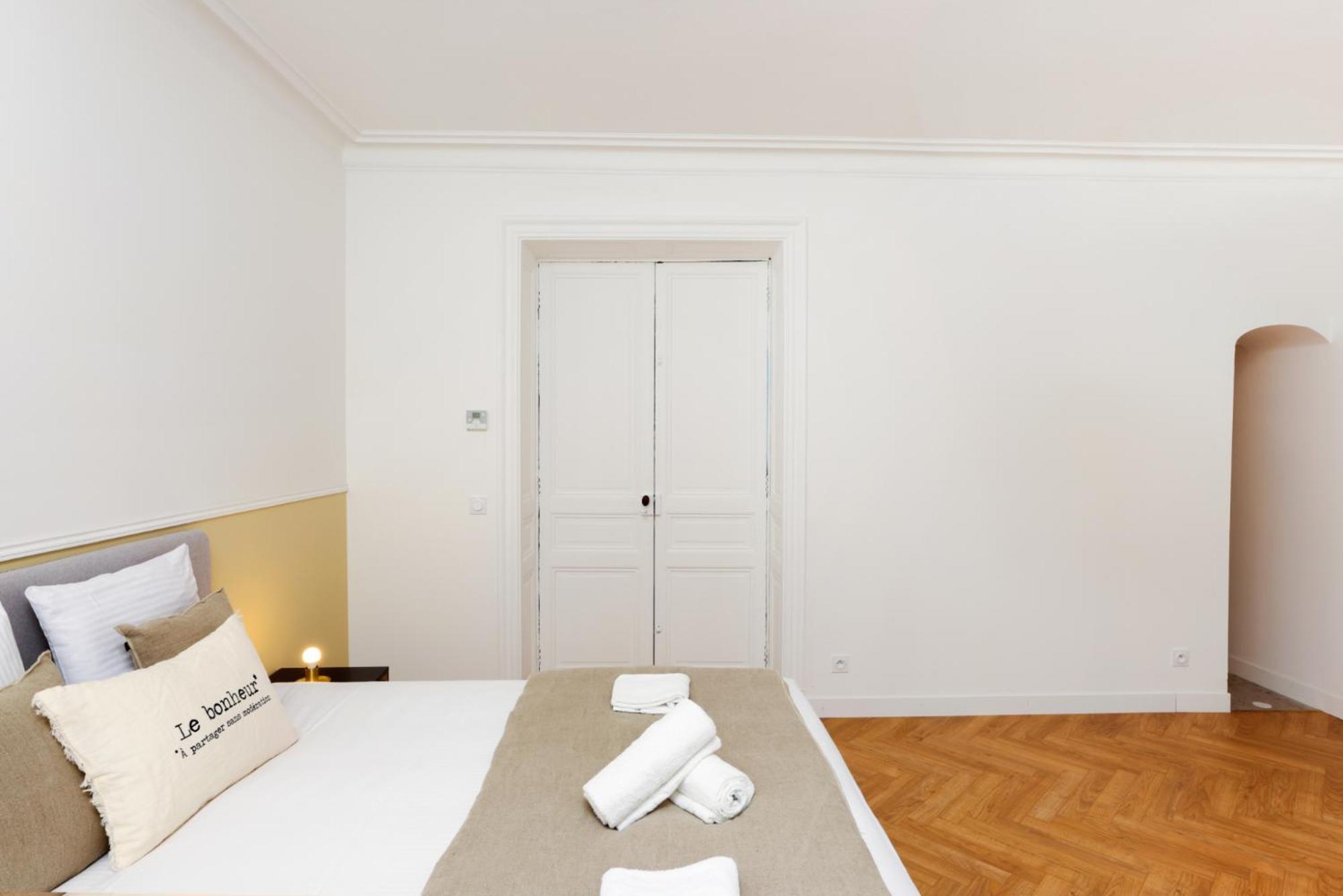 La Pittoresque 2 Apartment Carcassonne Phòng bức ảnh